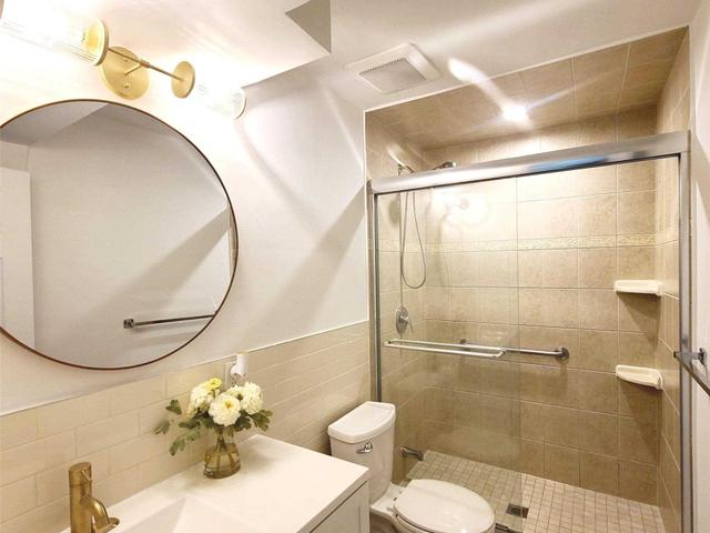 Lower - 63 Vange Cres