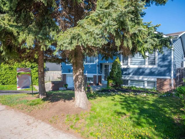 3281 Lansdown Dr