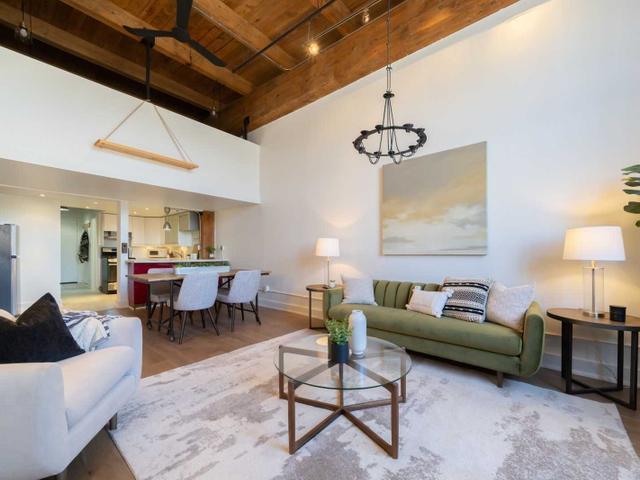 #111A - 347 Sorauren Ave