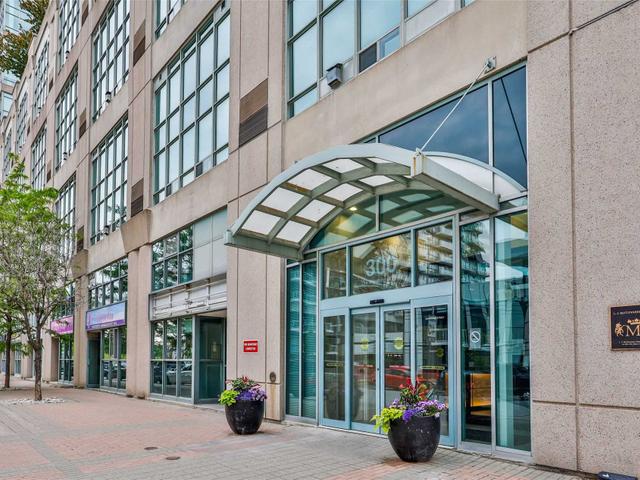 208 - 300 Manitoba St