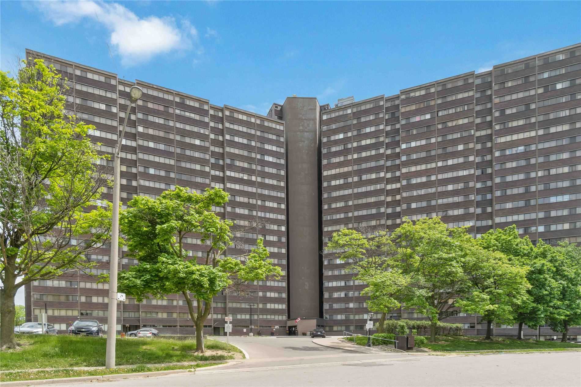 812 11 Wincott Dr, Etobicoke Sold, W5651354 Condos.ca
