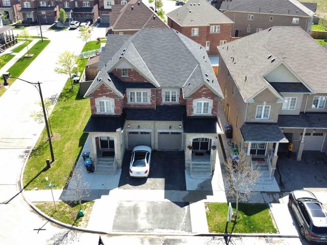 428 Queen Mary Dr