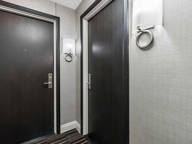 306 - 25 Fontenay Crt