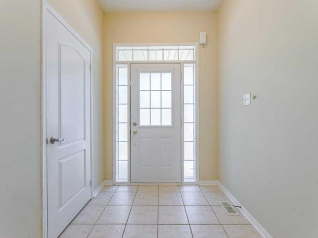 2413 Whistling Springs Cres