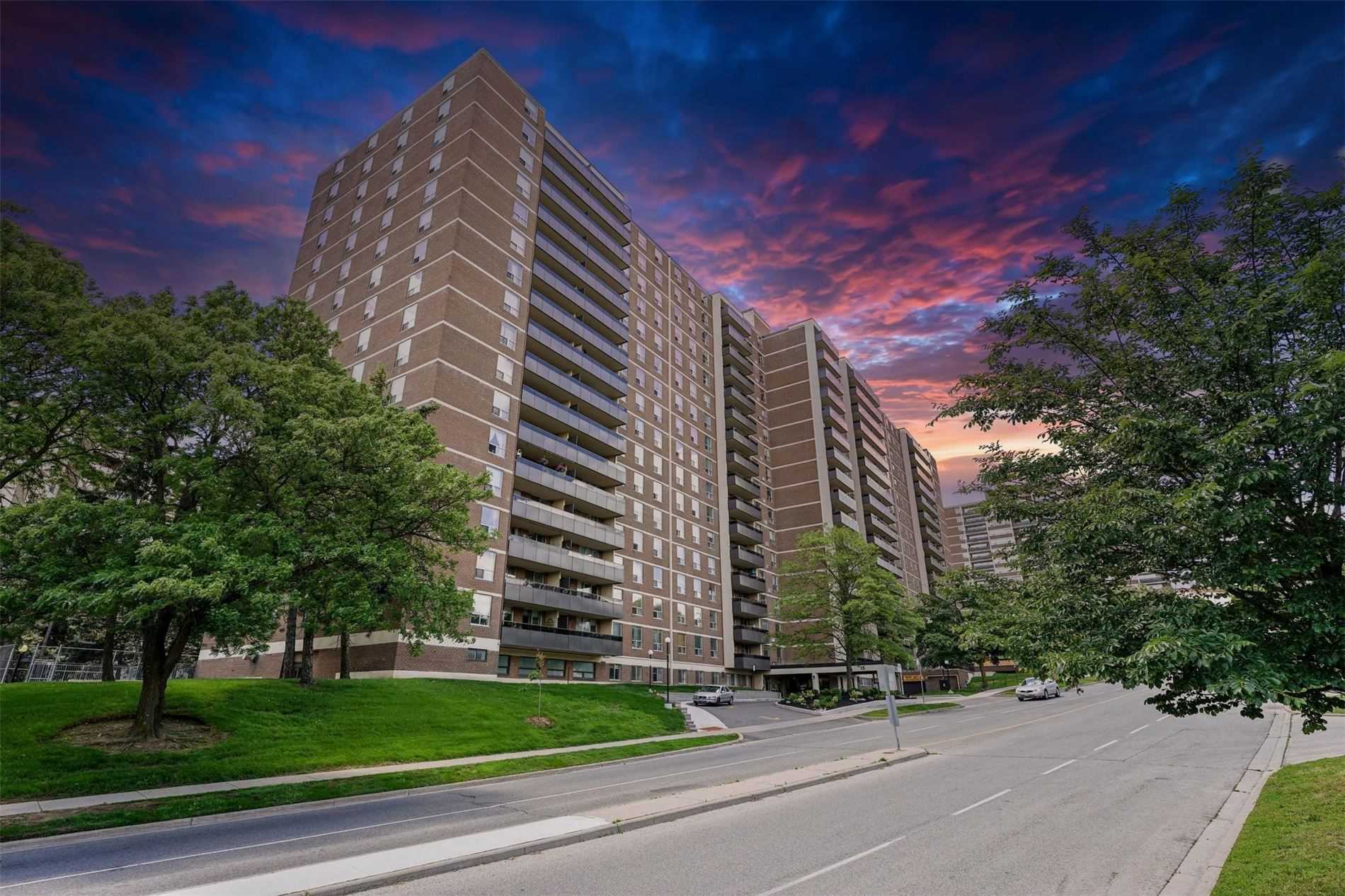 811 15 La Rose Ave, Etobicoke Sold, W5662144 Condos.ca