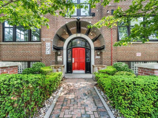 31 - 371 Wallace Ave