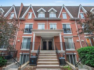 1120 - 20 Laidlaw St