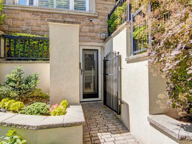 2268 Lake Shore Blvd W