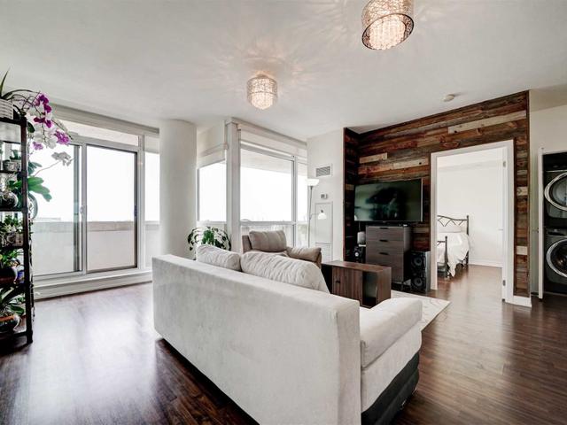 507 - 5101 Dundas St