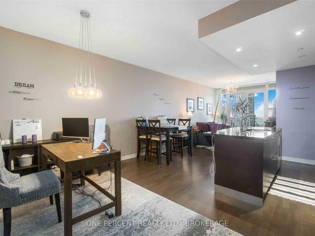 1806 - 90 Park Lawn Rd