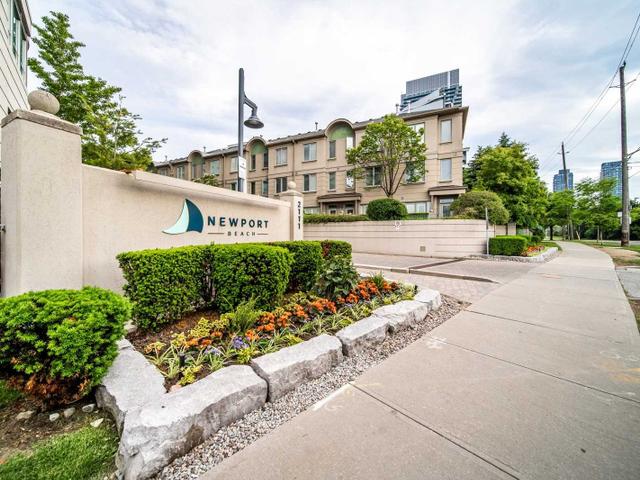 1502 - 2111 Lakeshore Blvd W