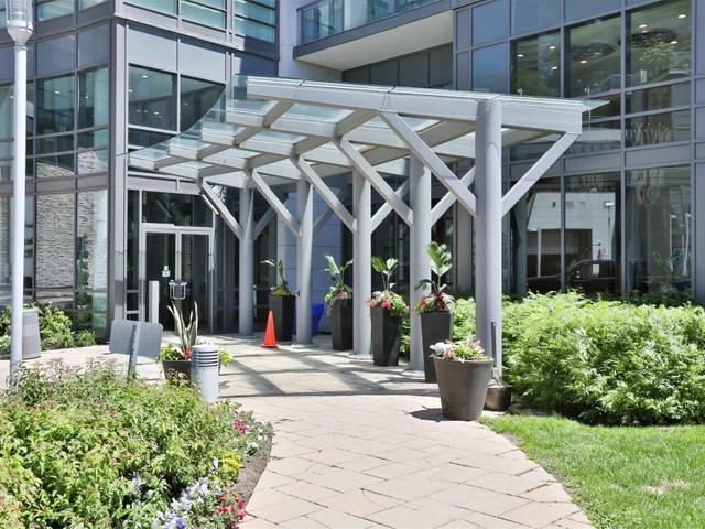 2407 - 2240 Lake Shore Blvd W