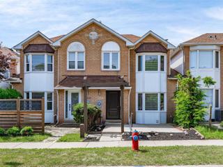 128 Glenashton Dr