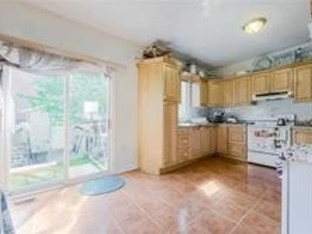 65B Rockcliffe Blvd