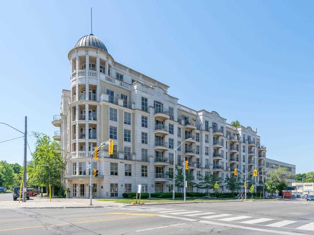 211 - 3085 Bloor St W