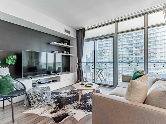 1412 - 103 The Queensway