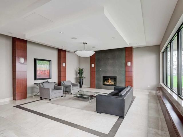 #1811 - 360 Ridelle Ave