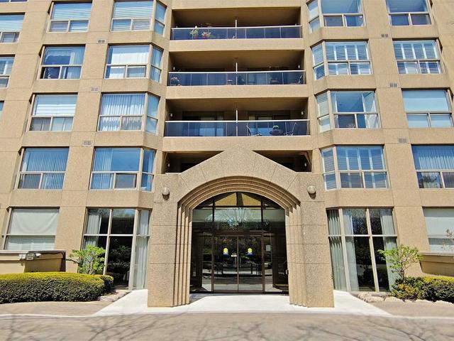 1407 - 1800 The Collegeway Way