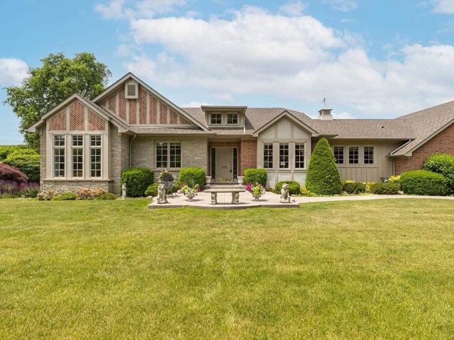 895 Mississauga Heights Dr