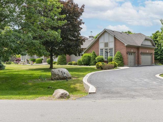 895 Mississauga Heights Dr