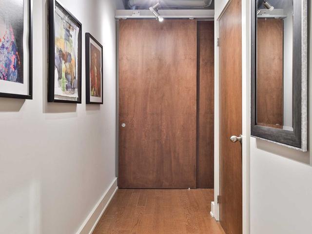 210 - 550 Hopewell Ave