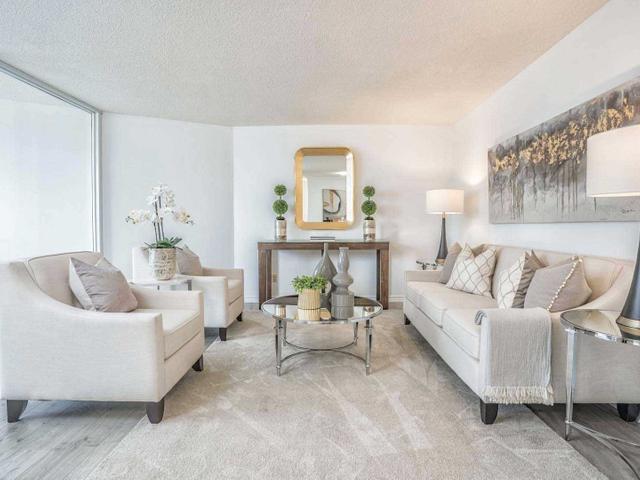 1406 - 3695 Kaneff Cres