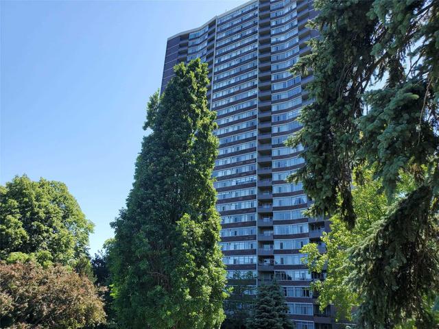 2207 - 3100 Kirwin Ave