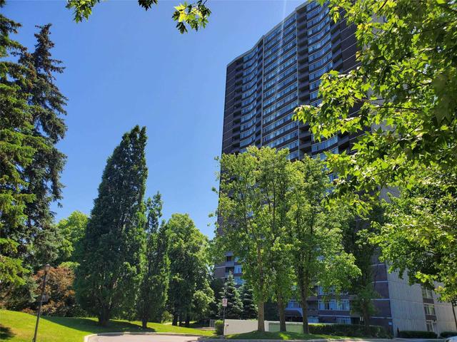 2207 - 3100 Kirwin Ave