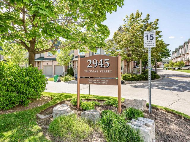 64 - 2945 Thomas St