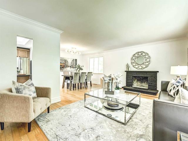 120 West Deane Park Dr