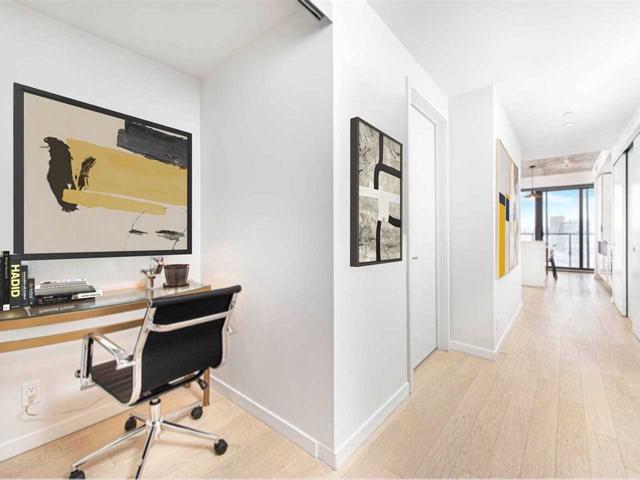 613 - 383 Sorauren Ave