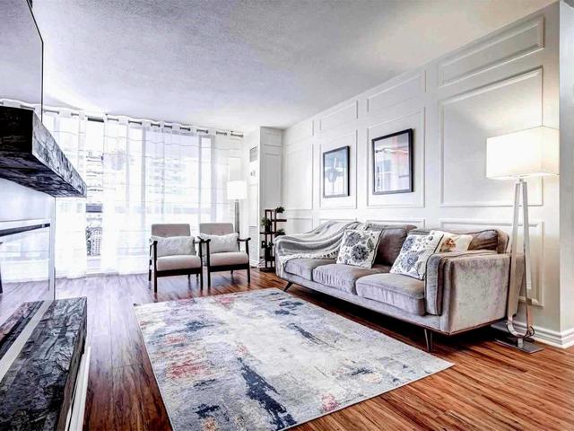 903 - 100 Quebec Ave