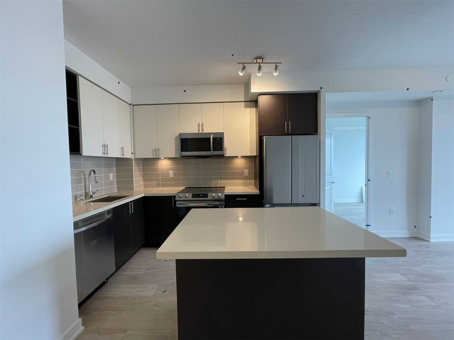 2105 4655 Metcalfe Ave, Mississauga Leased, W5680399 Condos.ca