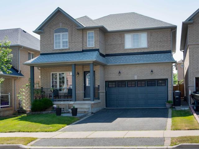 22 Bluewater Cres