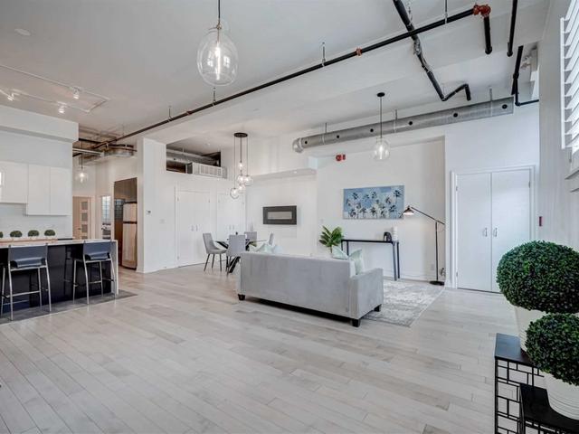 106 - 99 Chandos Ave