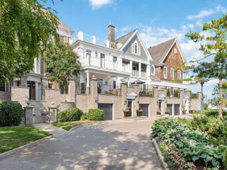 TH117 - 2289 Lake Shore Blvd W