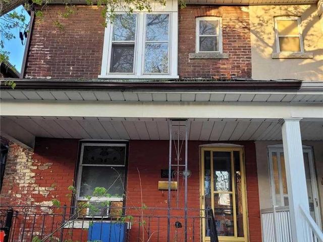 845 Dovercourt Rd