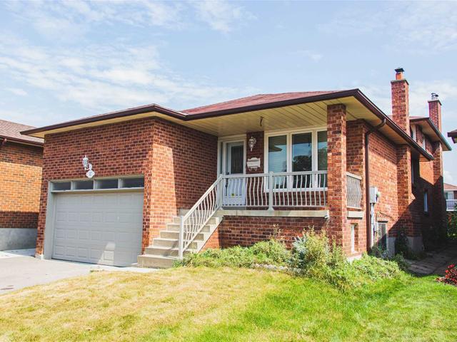 Upper - 3127 Fairfox Cres