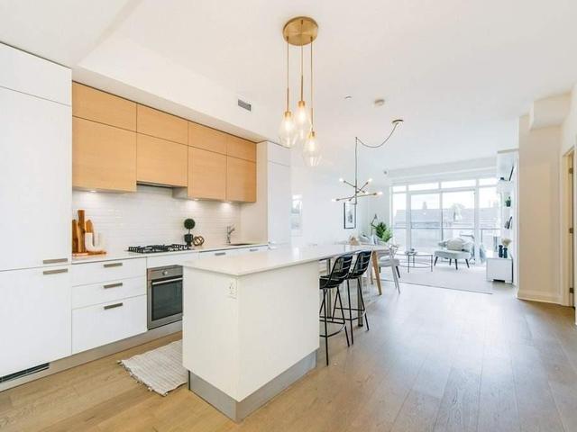 V204 - 245 Perth Ave