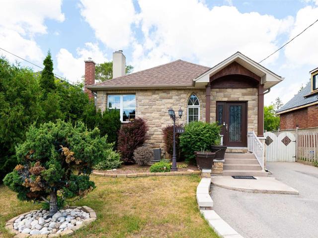 120 Ellins Ave