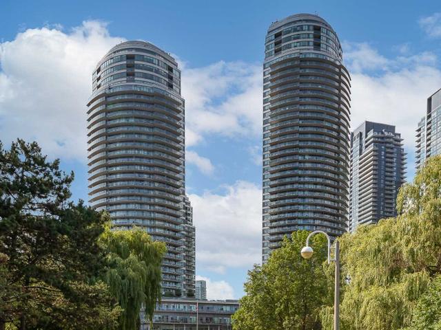 2804 - 2240 Lakeshore W Blvd