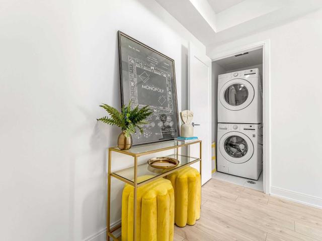 2505 - 70 Annie Craig Dr