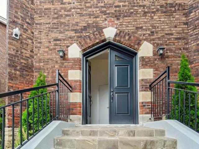 102 - 1183 Dufferin St