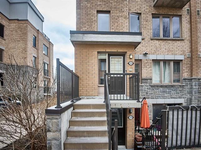 235 - 10 Foundry Ave