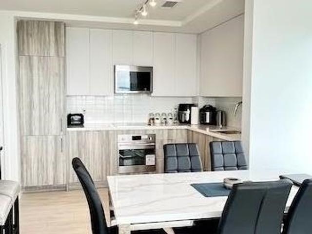 403 - 297 Oak Walk Dr