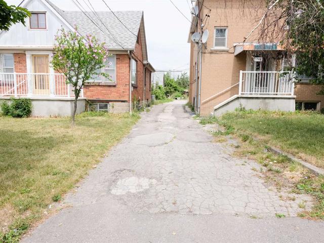 1570 The Queensway Ave