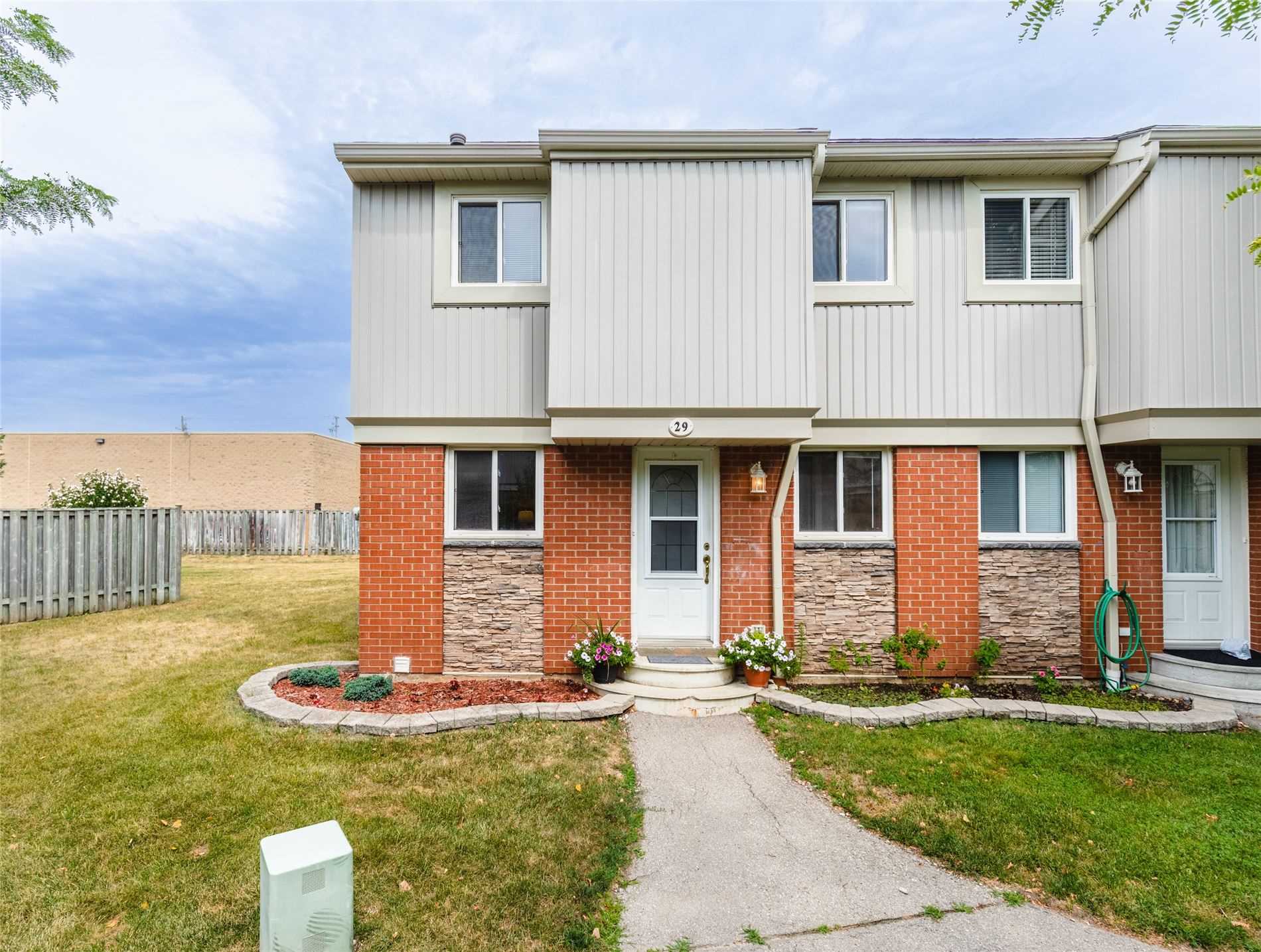 29 561 Childs Dr, Milton Sold, W5720115 Condos.ca
