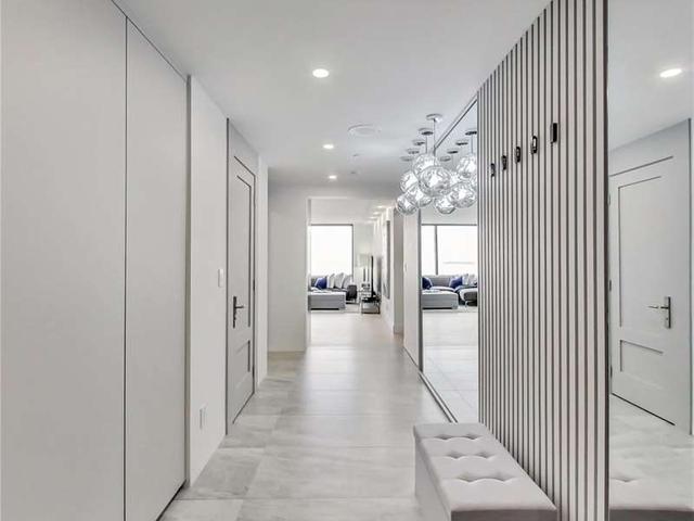 2703 - 1 Palace Pier Crt