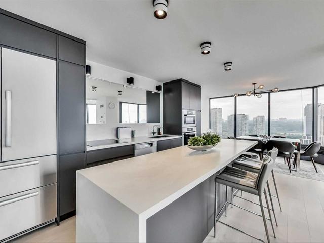 2703 - 1 Palace Pier Crt