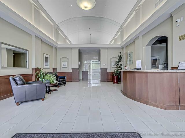 1209 - 1359 Rathburn Rd E